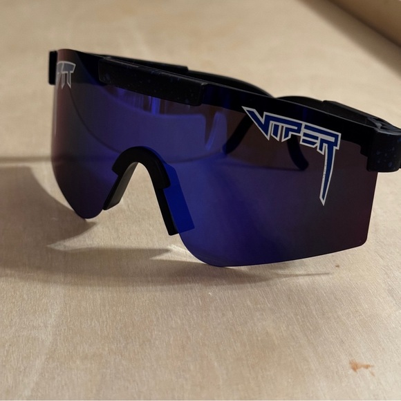 NWT - Polarized Pit Viper Sunglasses - Midnight Blue Lens & Speckled Black Frame - Picture 7 of 8